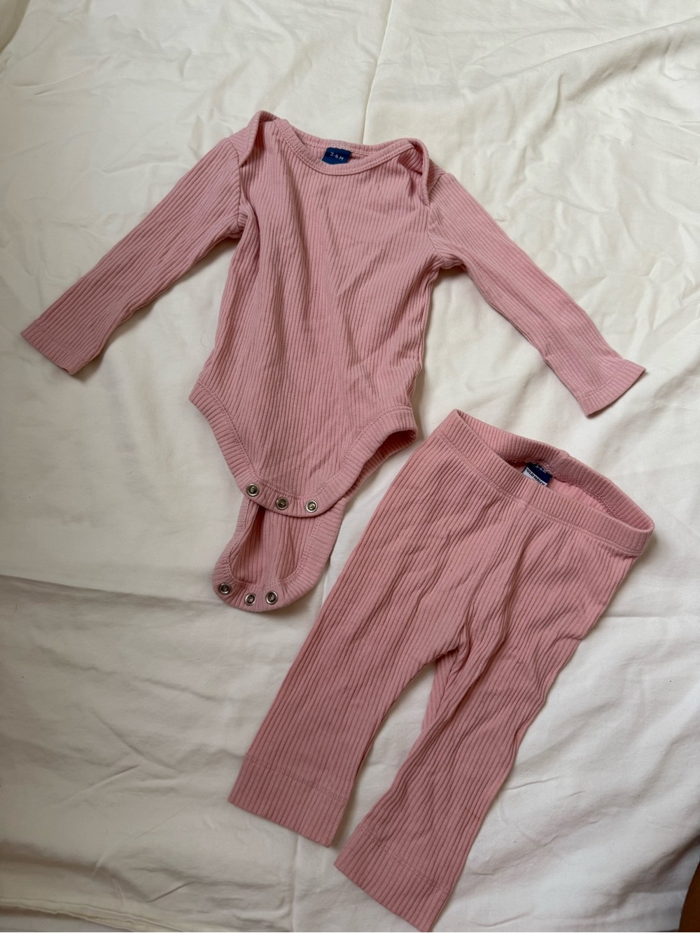 Old Navy Ribbed Baby Bodysuit and Pants Set - Pink